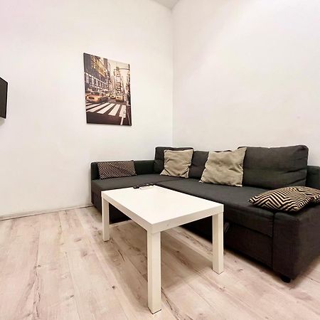 Old Town - Ultra Central Apartment Bucharest Luaran gambar